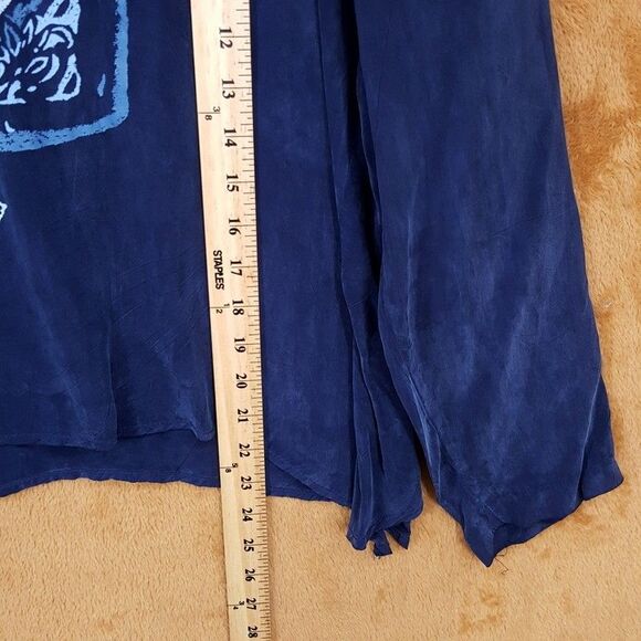 RABBIT RABBIT RABBIT Top Womens Size 14 Blue Pullover Asymmetrical Medallion - Picture 8 of 9